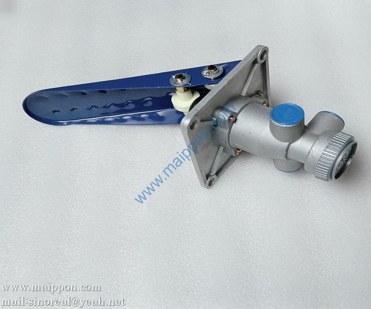 4120001795 Air Brake Valve LY60F SDLG