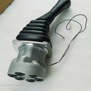 PV48K1687 Left Pilot Valve 804010271 XCMG Excavator Parts